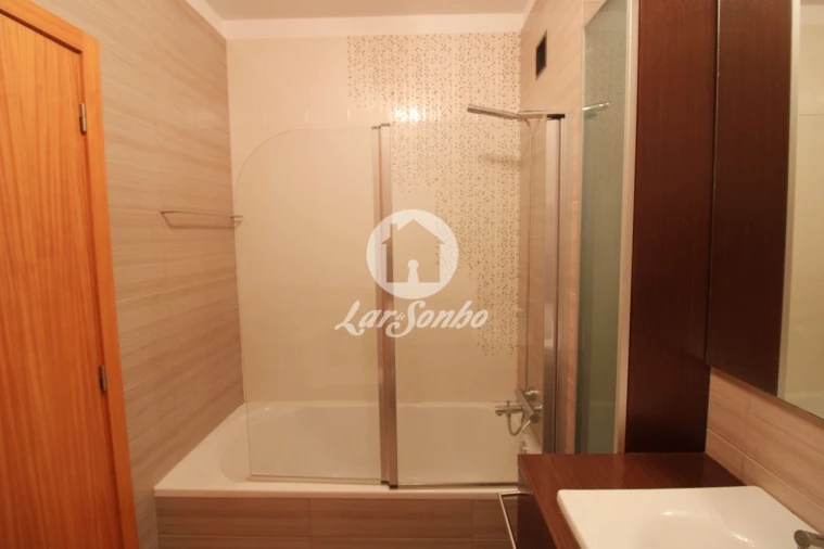 Moradia T3 para Venda em Fradelos Foto 13