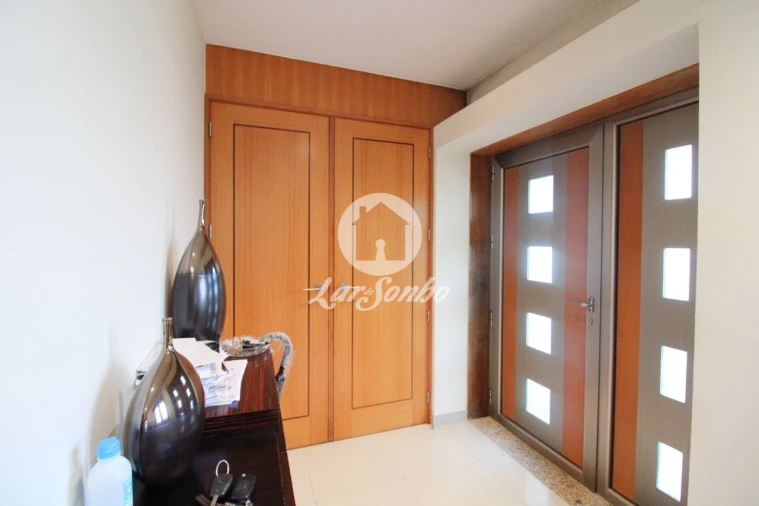 Moradia T3 para Venda em Fradelos Foto 16