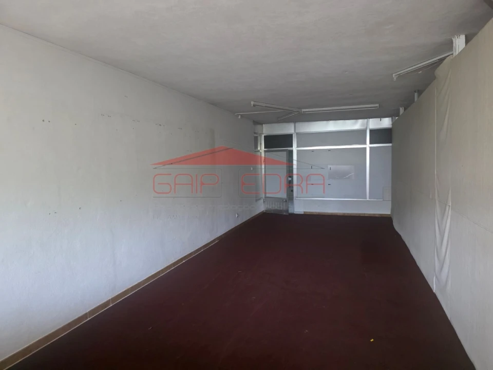 Loja para Venda em Creixomil Foto 5