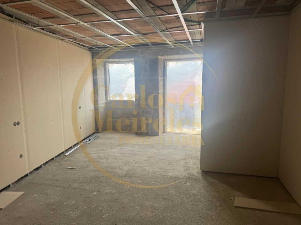 Moradia T6 para Venda em Ribeira do Neiva Foto 7