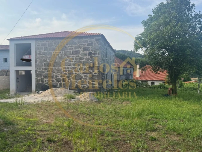 Moradia T6 para Venda em Ribeira do Neiva Foto 3