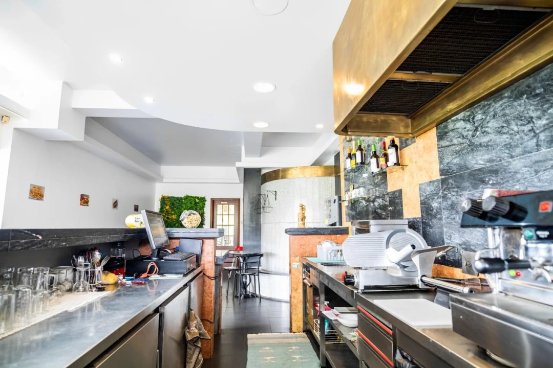 Negócio para Venda em Coronado (São Romão e São Mamede) Foto 4