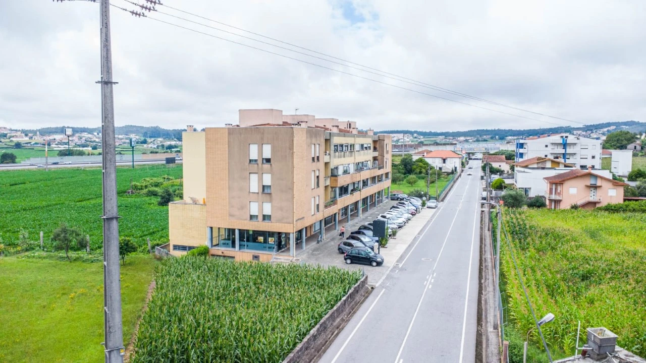 Negócio para Venda em Coronado (São Romão e São Mamede) Foto 12