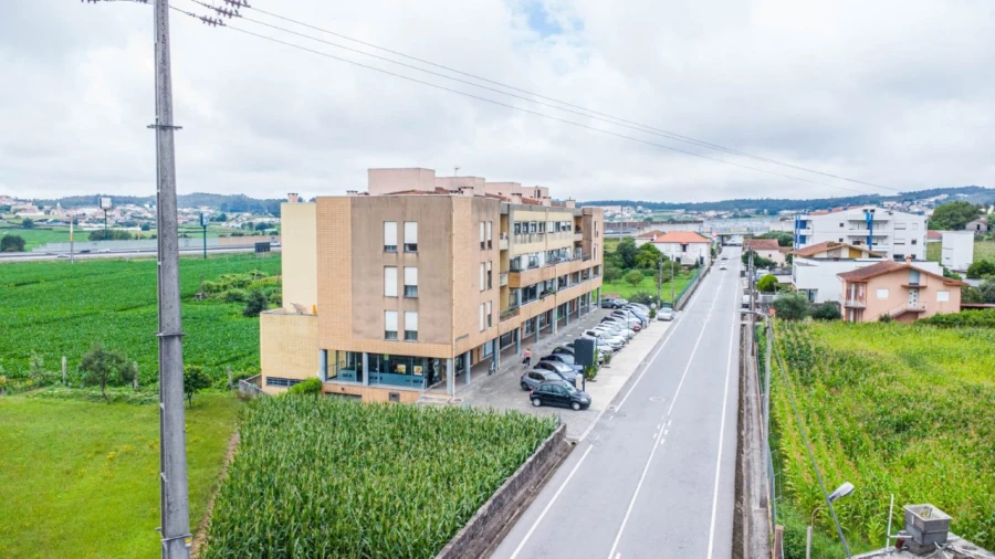 Negócio para Venda em Coronado (São Romão e São Mamede) Foto 12