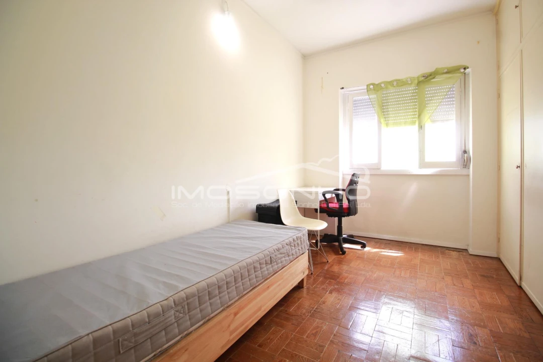 Apartamento T7 para Venda em Marinha Grande Foto 29