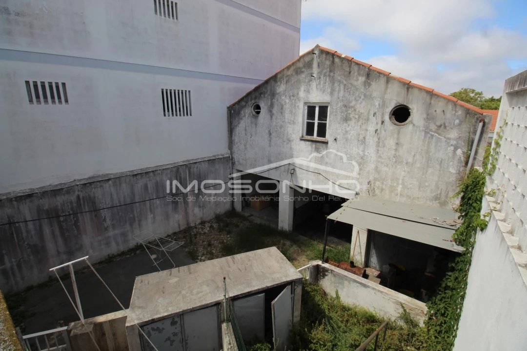 Apartamento T7 para Venda em Marinha Grande Foto 49