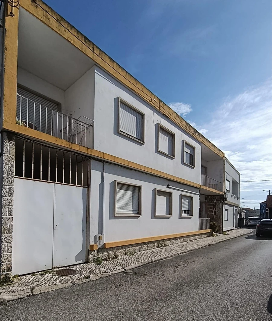 Apartamento T7 para Venda em Marinha Grande Foto 2