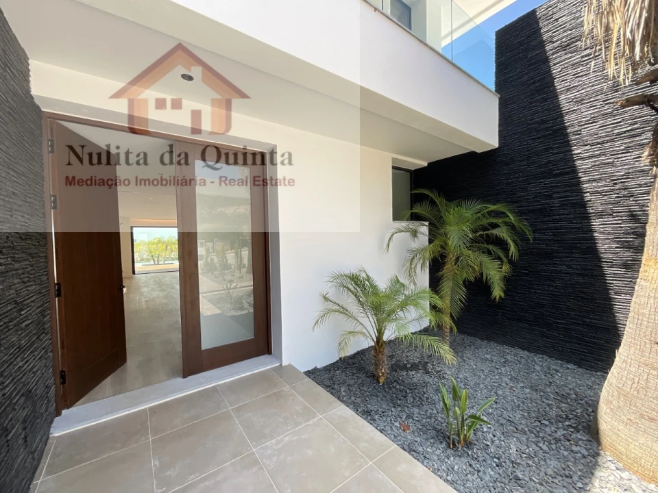 Moradia T5 para Venda em Albufeira e Olhos de Água Foto 15