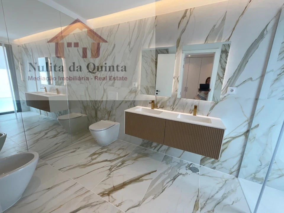 Moradia T5 para Venda em Albufeira e Olhos de Água Foto 48