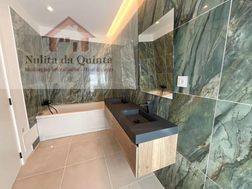 Moradia T5 para Venda em Albufeira e Olhos de Água Foto 50