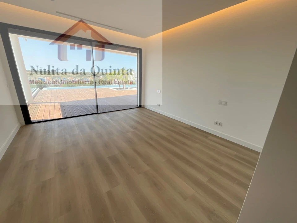 Moradia T5 para Venda em Albufeira e Olhos de Água Foto 56