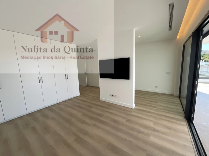 Moradia T5 para Venda em Albufeira e Olhos de Água Foto 35