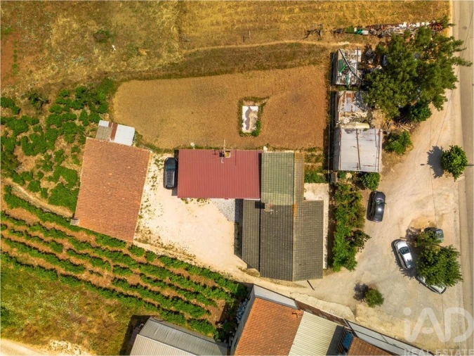 Moradia T4 para Venda em Aguda Foto 29