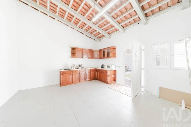 Moradia T4 para Venda em Aguda Foto 23