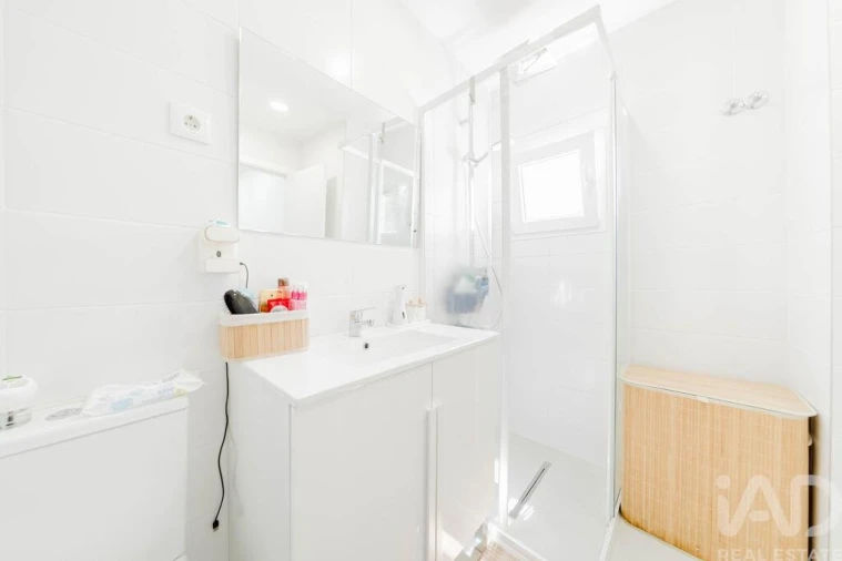 Moradia T4 para Venda em Aguda Foto 12