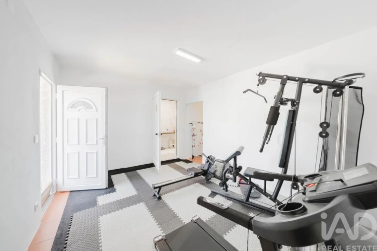 Moradia T4 para Venda em Aguda Foto 14