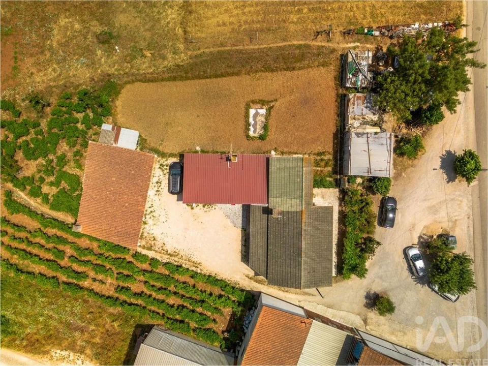 Moradia T4 para Venda em Aguda Foto 29