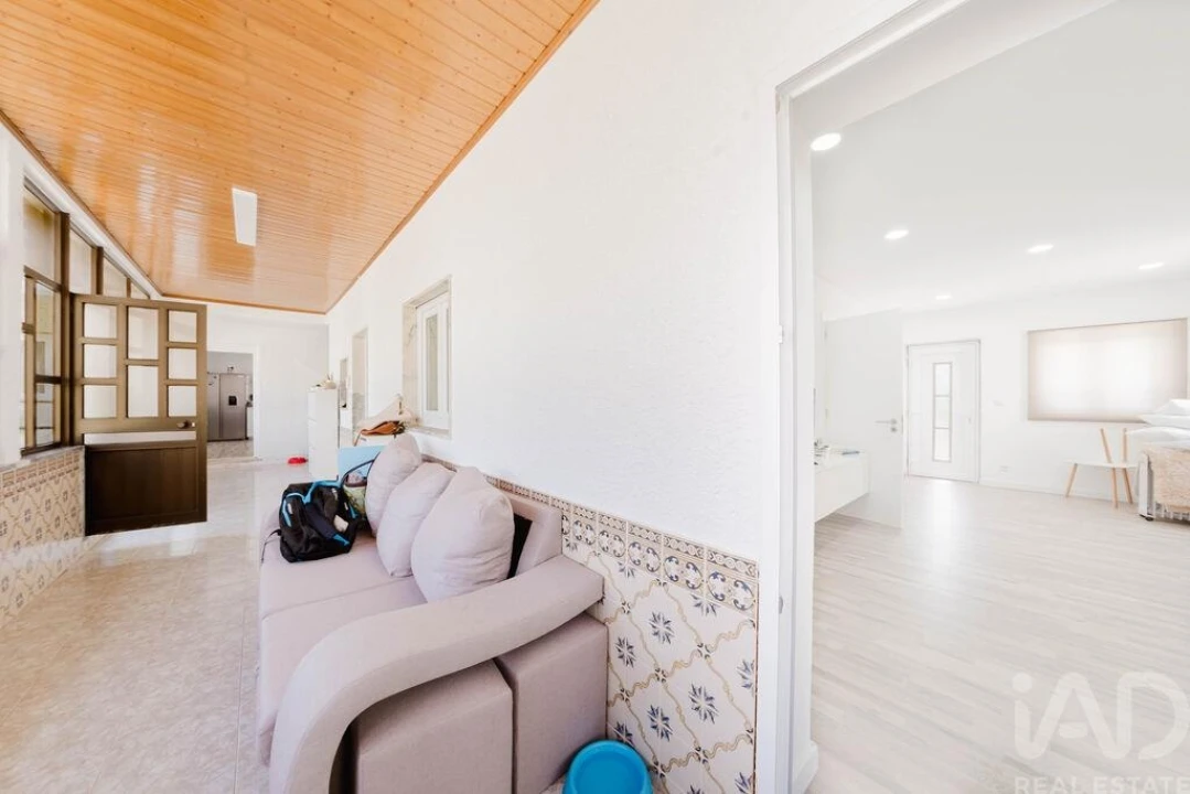 Moradia T4 para Venda em Aguda Foto 18