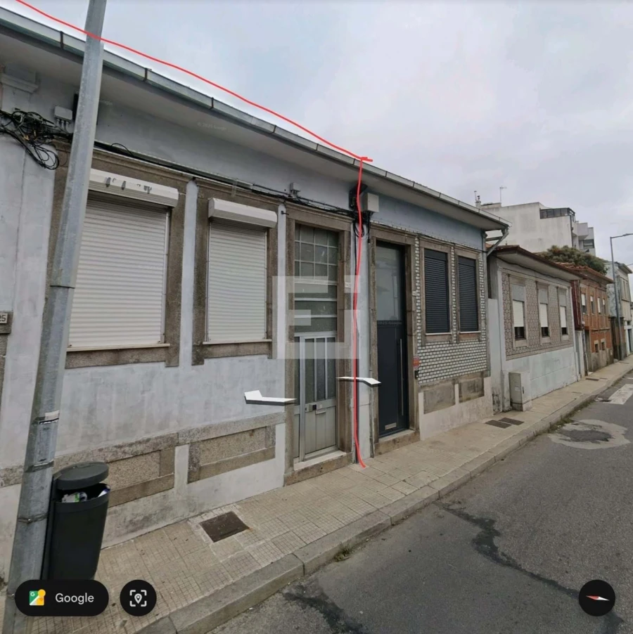 Moradia T3 para Venda em Custoias Foto 1