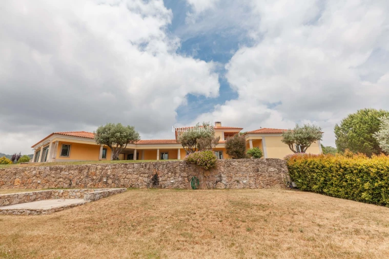 Moradia T6 para Venda em Lousa Foto 46