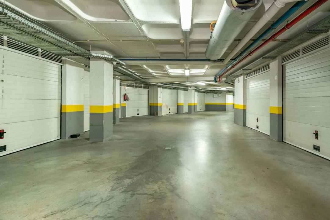 Apartamento T3 para Venda em Póvoa de Santa Iria e Forte da Casa Foto 43