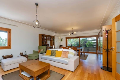 Apartamento T3 para Venda em Póvoa de Santa Iria e Forte da Casa