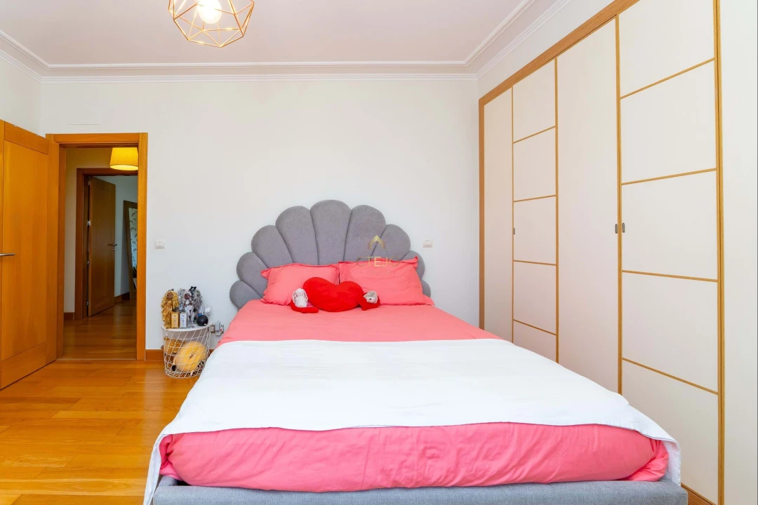 Apartamento T3 para Venda em Póvoa de Santa Iria e Forte da Casa Foto 25