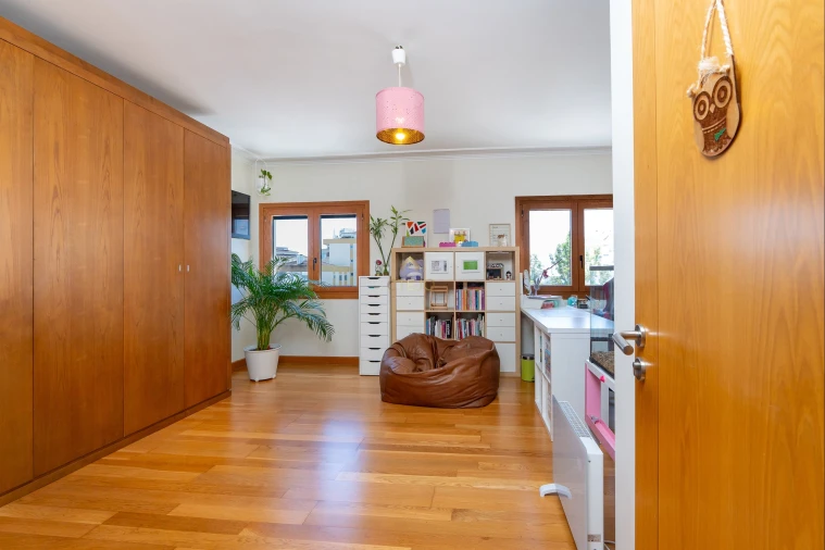 Apartamento T3 para Venda em Póvoa de Santa Iria e Forte da Casa Foto 14