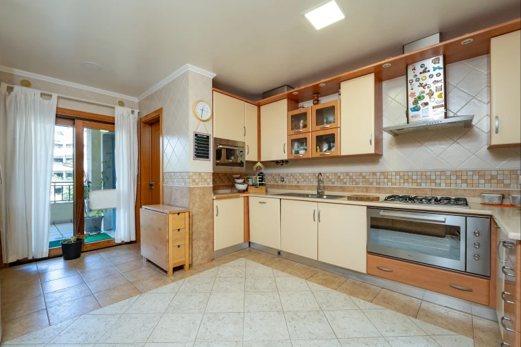 Apartamento T3 para Venda em Póvoa de Santa Iria e Forte da Casa Foto 7