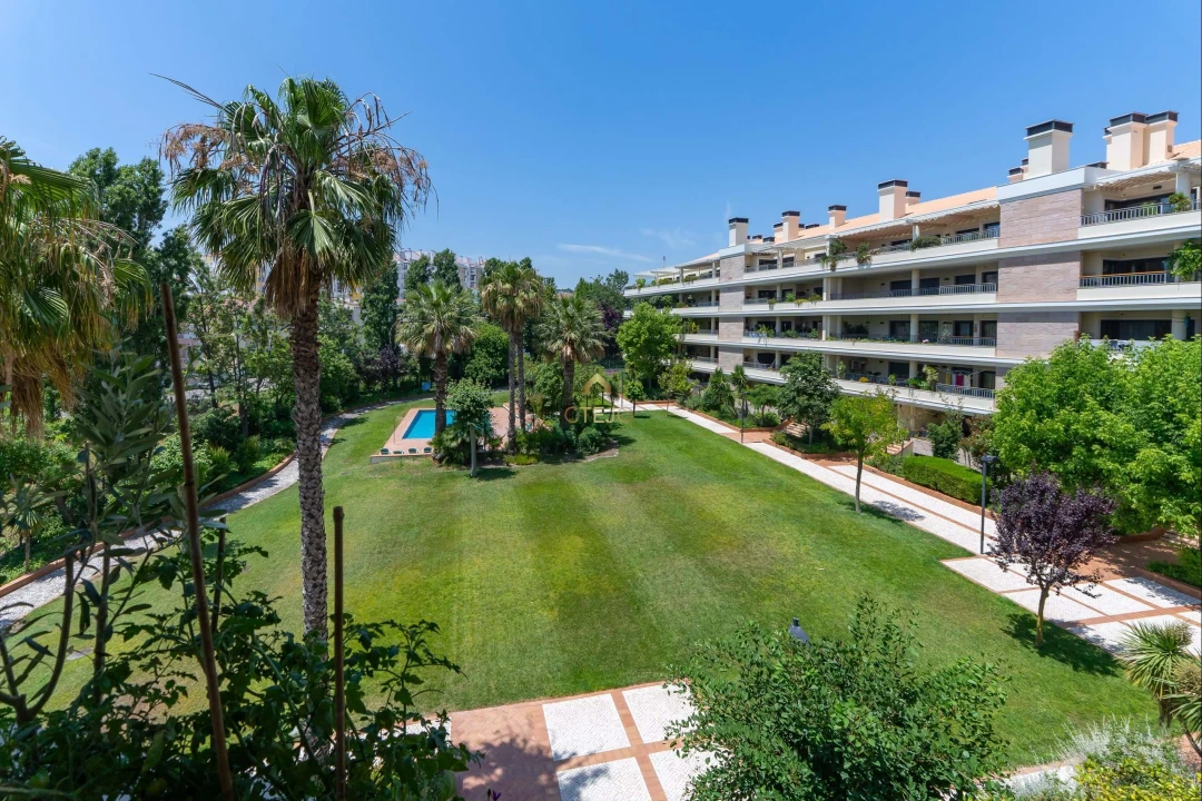 Apartamento T3 para Venda em Póvoa de Santa Iria e Forte da Casa Foto 2