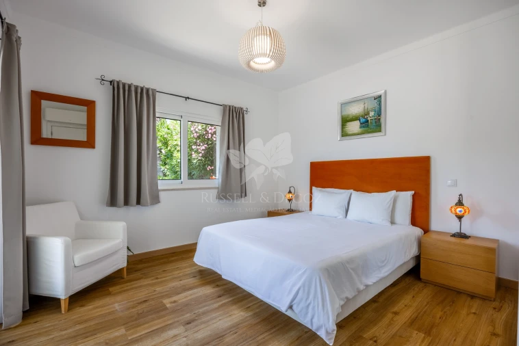 Moradia T4 para Venda em Pechão Foto 20