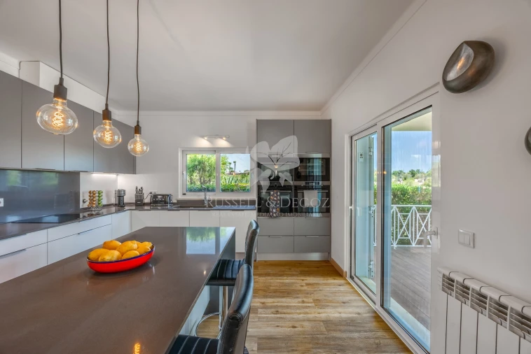 Moradia T4 para Venda em Pechão Foto 13