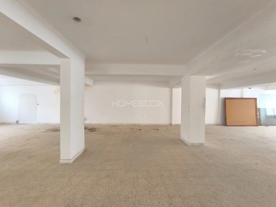 Negócio para Venda em Agualva e Mira-Sintra Foto 1