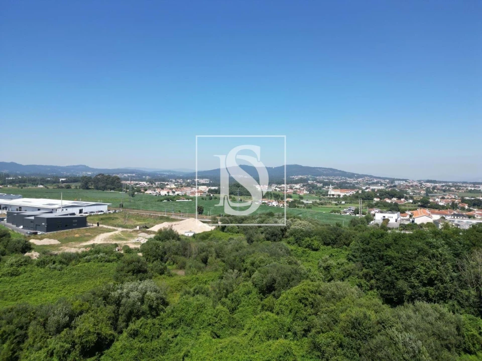 Terreno para Venda em Arcozelo Foto 4