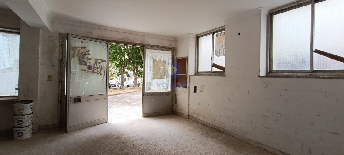 Negócio para Venda em Agualva e Mira-Sintra Foto 1