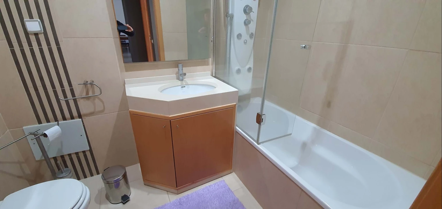 Apartamento T2 para Arrendamento em Albufeira e Olhos de Água Foto 21