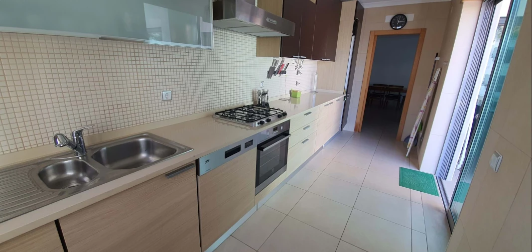 Apartamento T2 para Arrendamento em Albufeira e Olhos de Água Foto 17