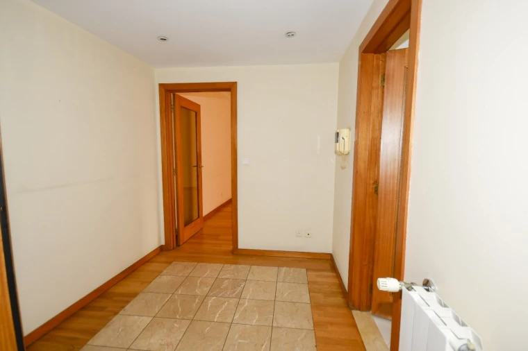 Apartamento T1 para Arrendamento em Lordelo do Ouro e Massarelos Foto 13