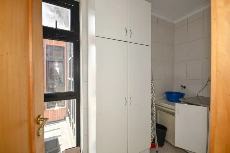 Apartamento T1 para Arrendamento em Lordelo do Ouro e Massarelos Foto 21