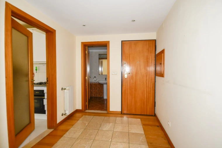 Apartamento T1 para Arrendamento em Lordelo do Ouro e Massarelos Foto 12