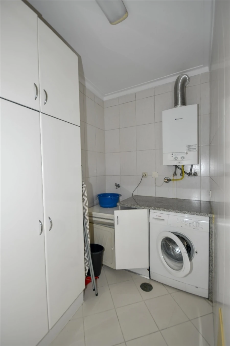 Apartamento T1 para Arrendamento em Lordelo do Ouro e Massarelos Foto 19