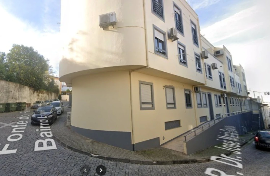 Garagem para Venda em Sé e São Lourenço Foto 1