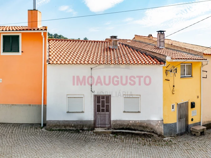 Moradia T3 para Venda em Cinco Vilas e Reigada