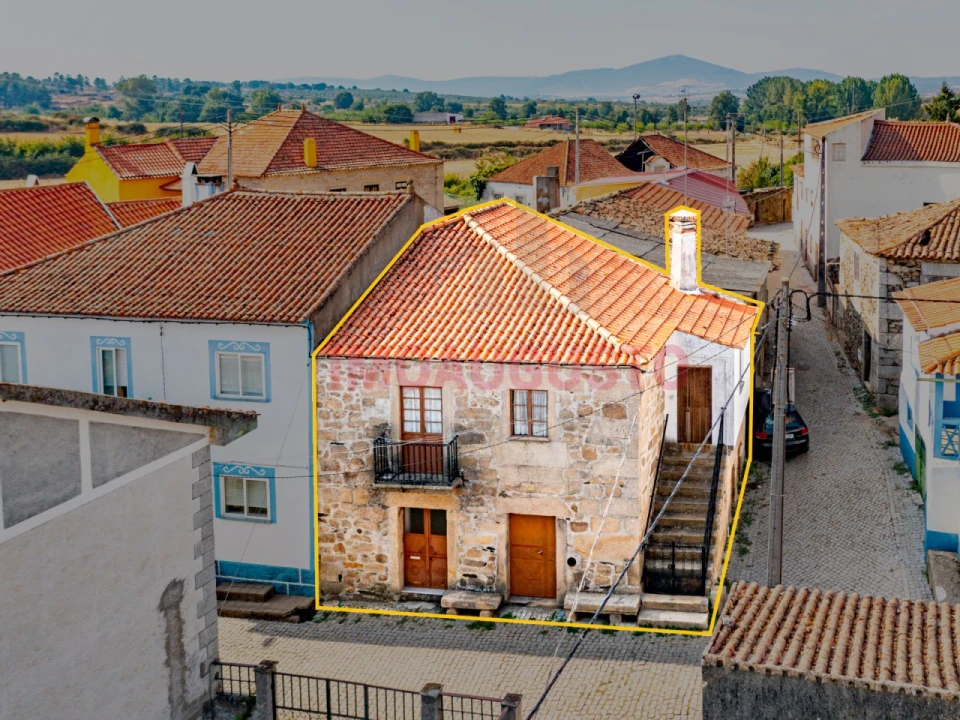 Moradia T3 para Venda em Cinco Vilas e Reigada Foto 2