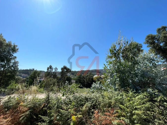 Terreno para Venda em Lordelo Foto 5