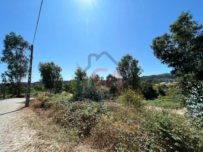 Terreno para Venda em Lordelo Foto 10