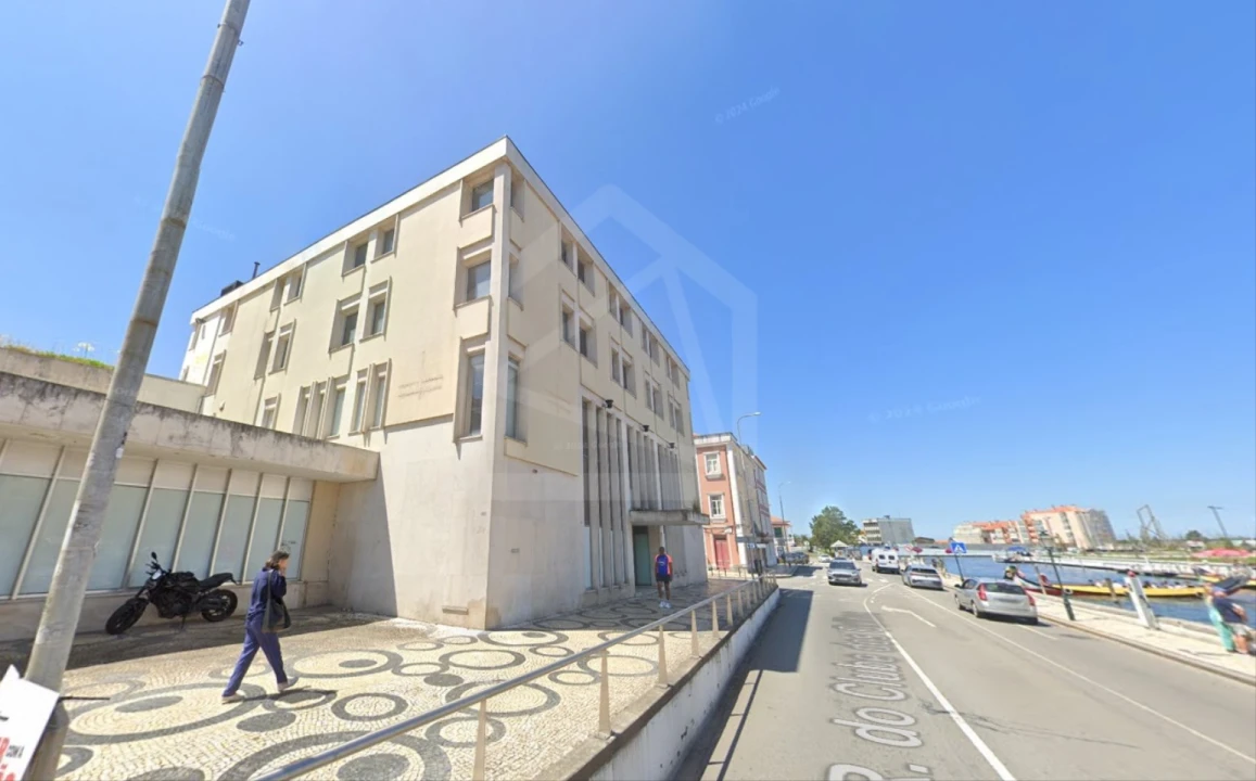 Prédio para Venda em Glória e Vera Cruz Foto 1