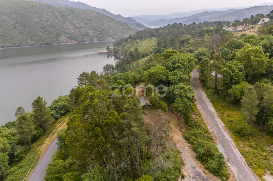 Terreno para Venda em Lindoso Foto 3