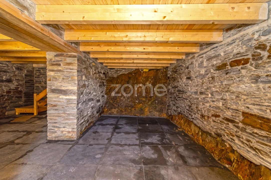 Moradia T3 para Venda em Benfeita Foto 21