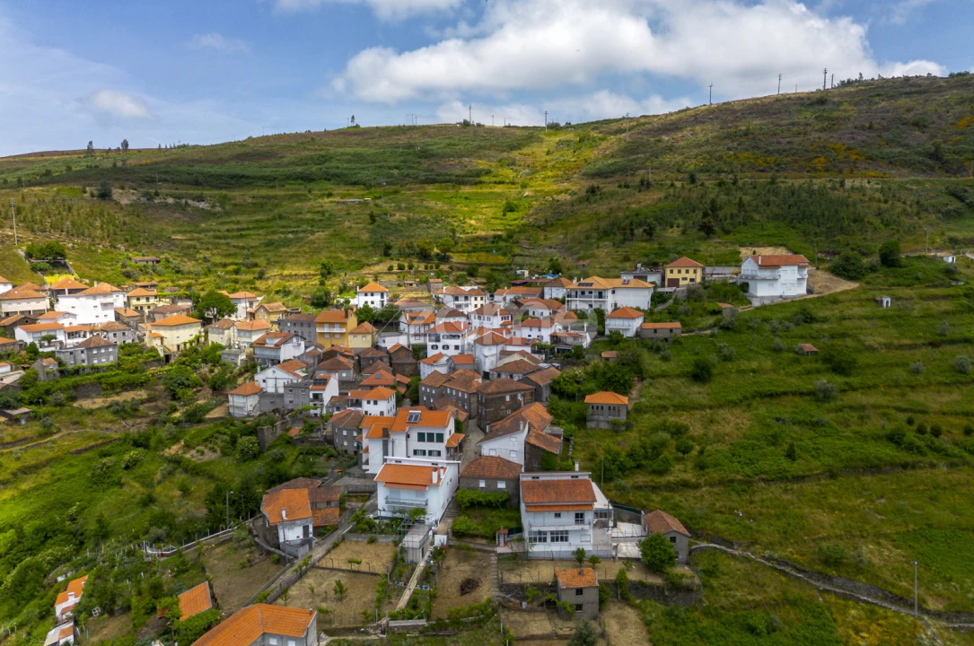 Moradia T3 para Venda em Benfeita Foto 27